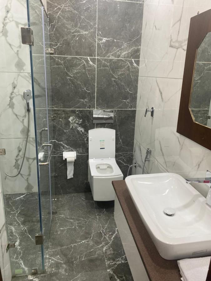 Hotel Temple View Inn Anandpur Sahib Bagian luar foto