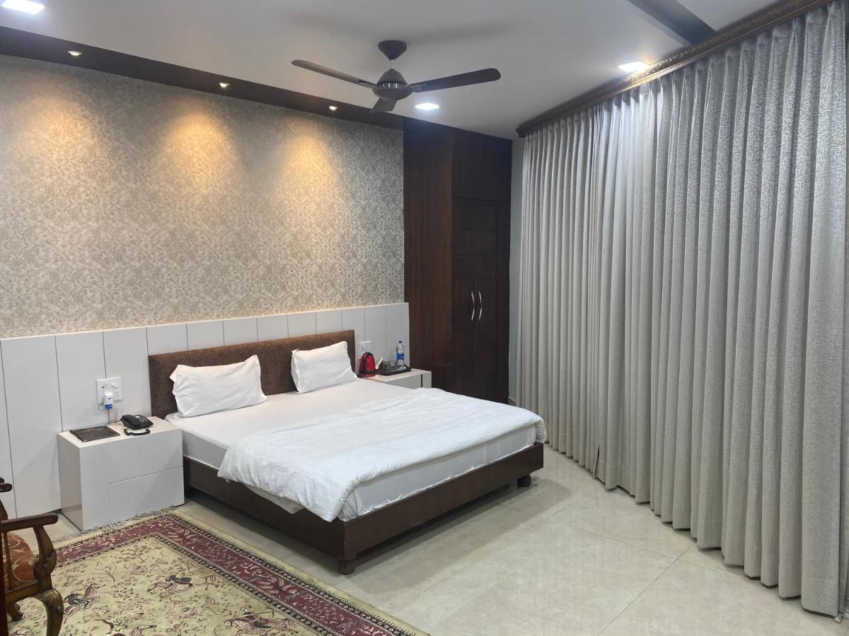 Hotel Temple View Inn Anandpur Sahib Bagian luar foto