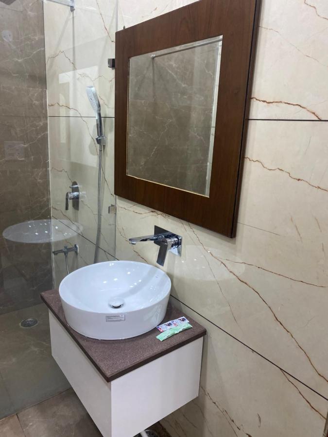 Hotel Temple View Inn Anandpur Sahib Bagian luar foto