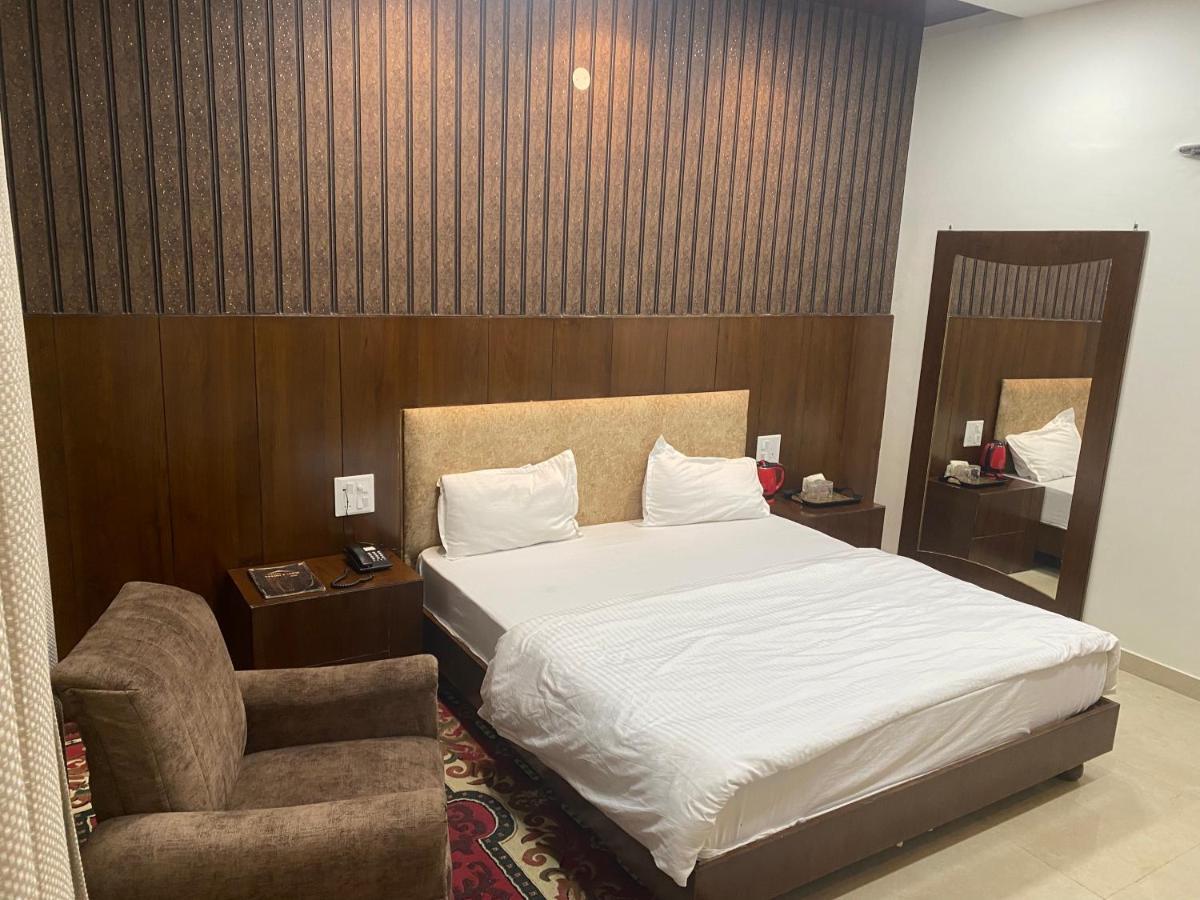 Hotel Temple View Inn Anandpur Sahib Bagian luar foto