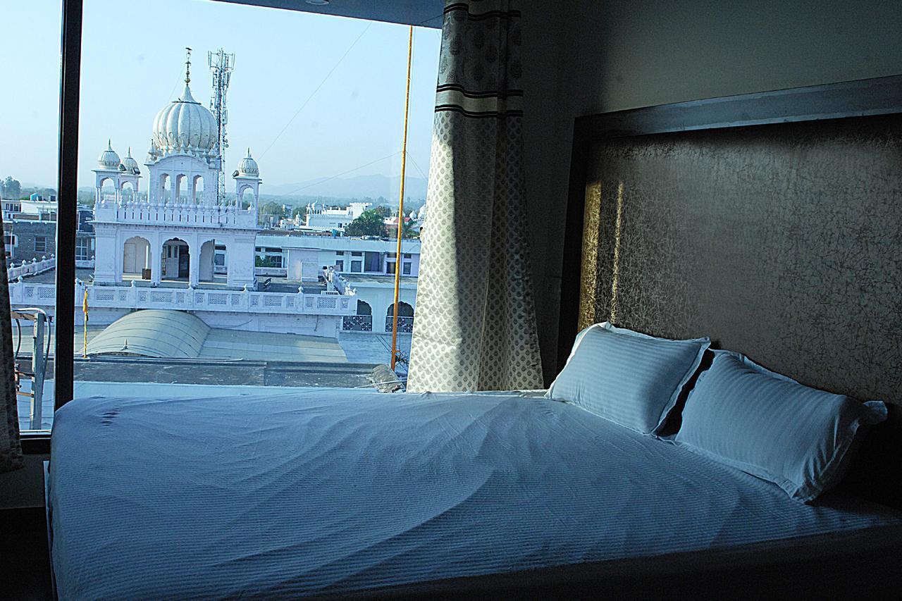 Hotel Temple View Inn Anandpur Sahib Bagian luar foto