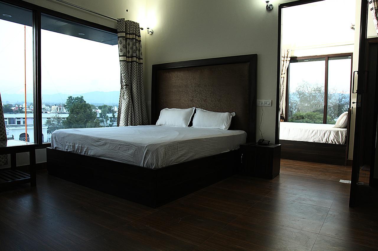 Hotel Temple View Inn Anandpur Sahib Bagian luar foto