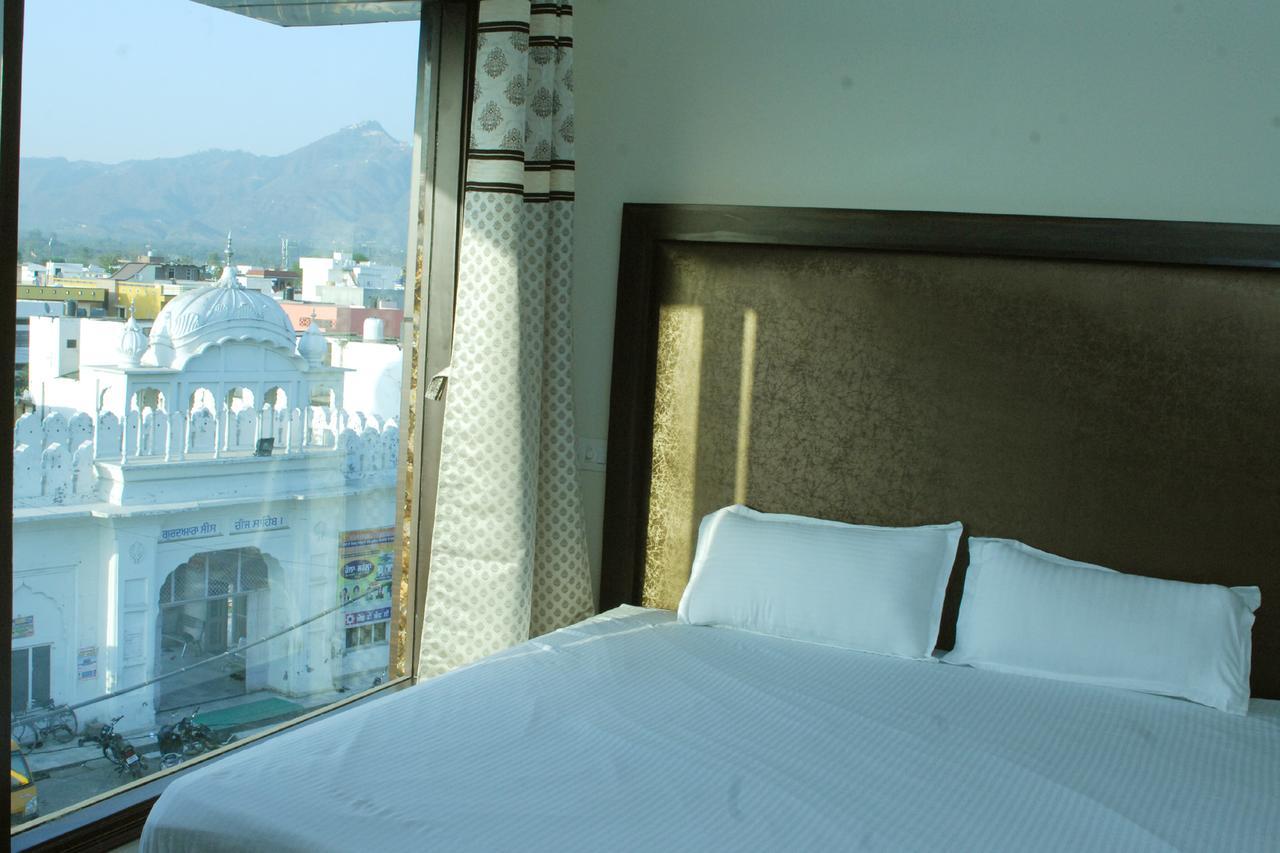 Hotel Temple View Inn Anandpur Sahib Bagian luar foto