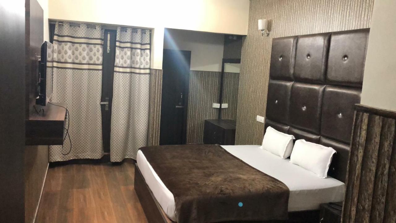 Hotel Temple View Inn Anandpur Sahib Bagian luar foto