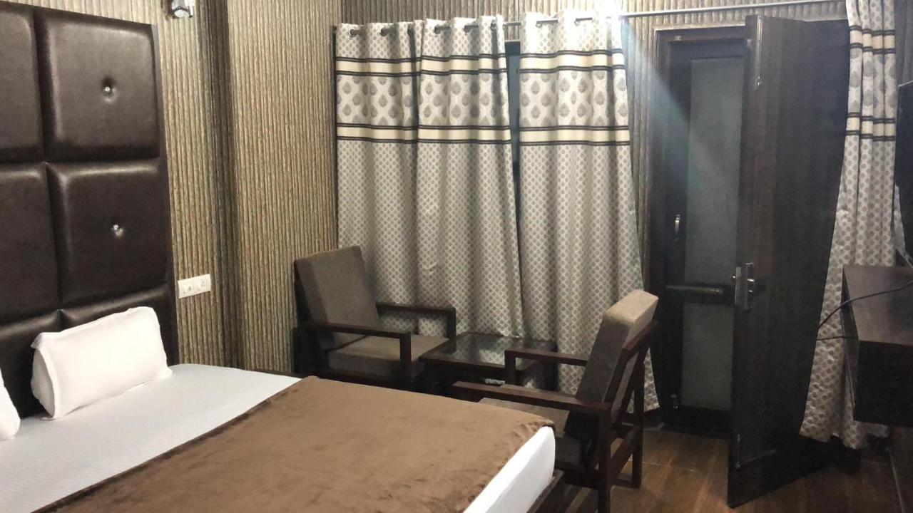 Hotel Temple View Inn Anandpur Sahib Bagian luar foto